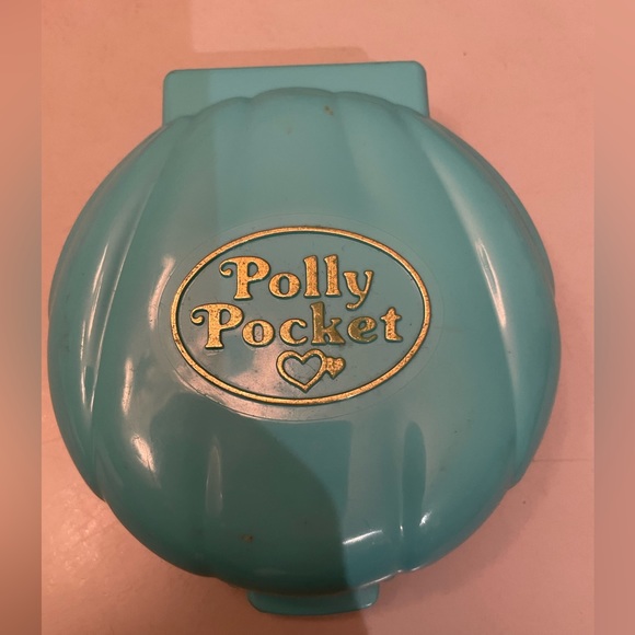 Ultra Rare vintage Bluebird Polly pocket 1989 Beach Party Compact, 100% Complet. - Picture 2 of 3